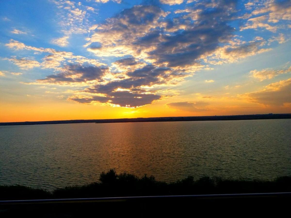 Summerland Sea & Lake Mamaia Buitenkant foto