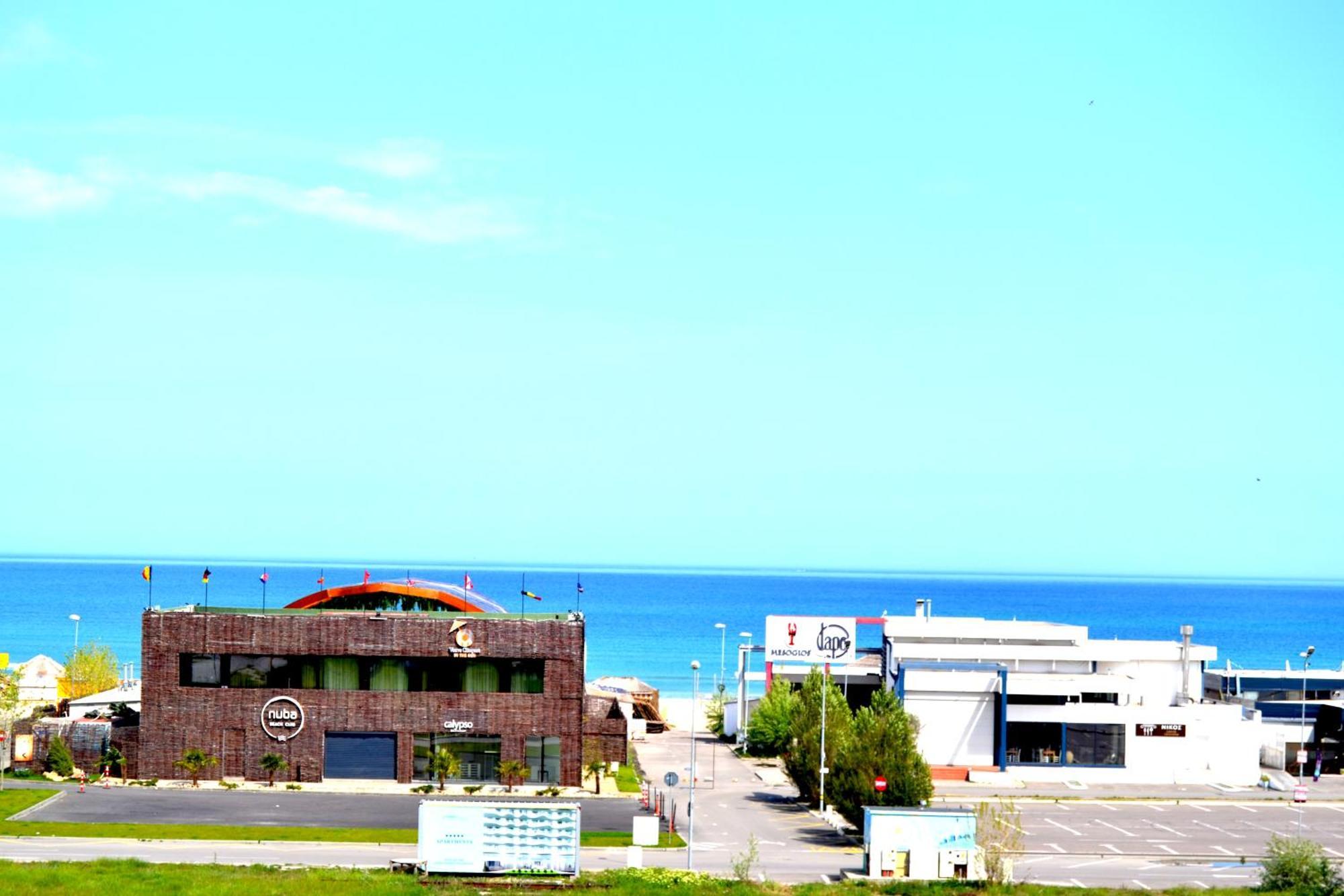 Summerland Sea & Lake Mamaia Buitenkant foto