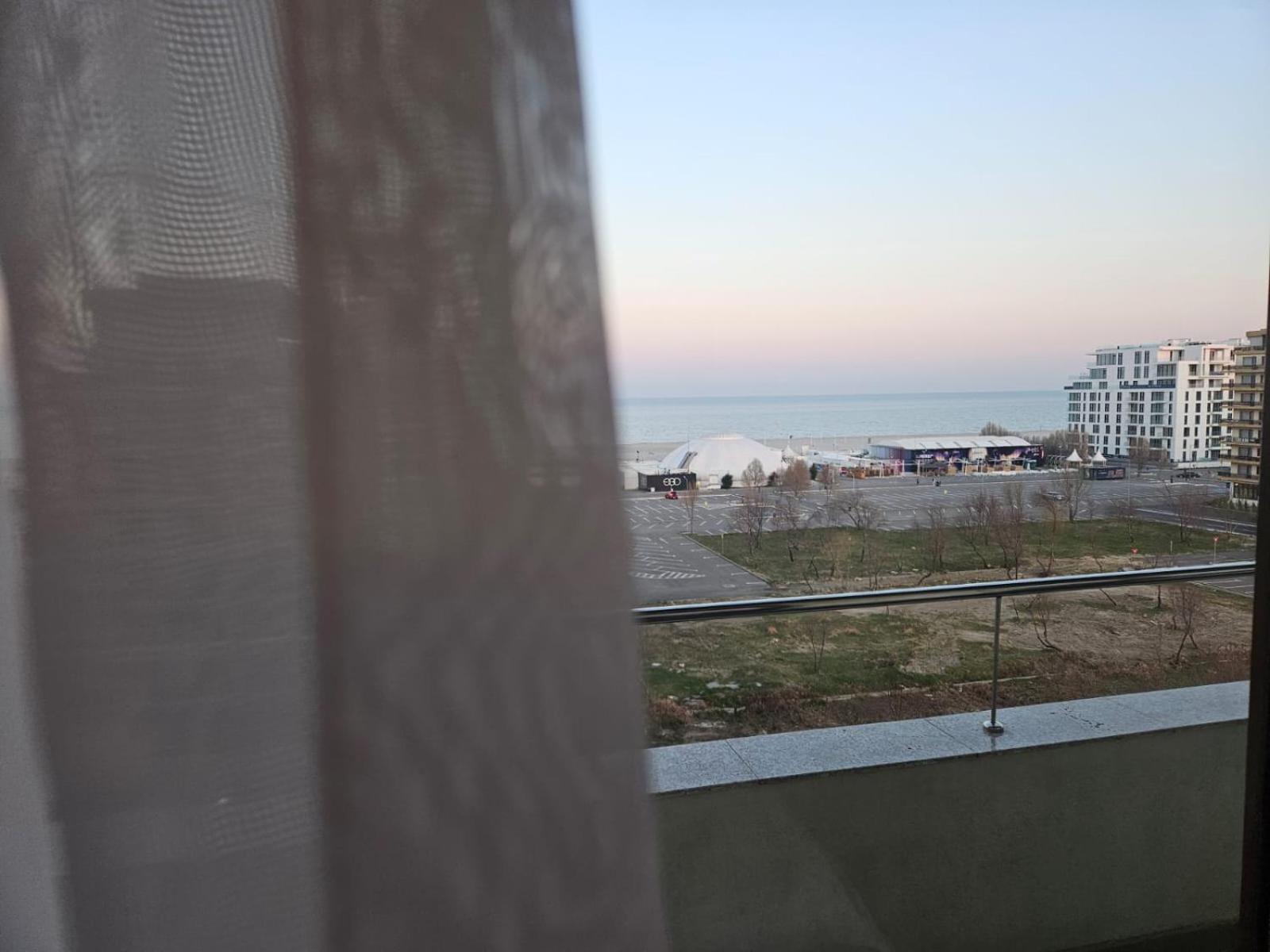 Summerland Sea & Lake Mamaia Buitenkant foto